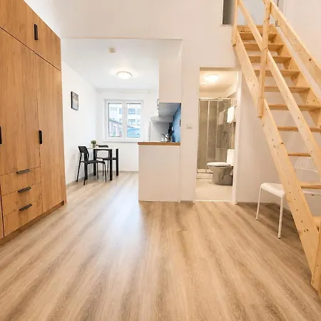 Cozy Mezzanine Near Center Apartamento Brno